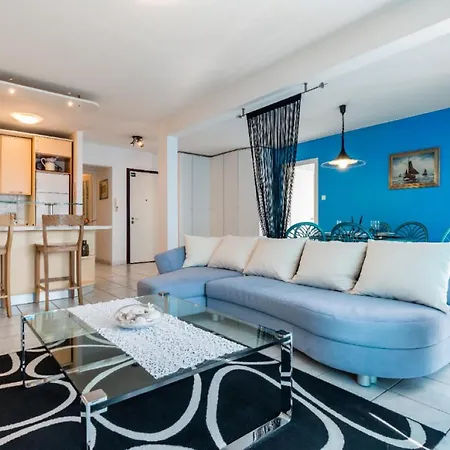 Sea View Reno W/garage * Split
